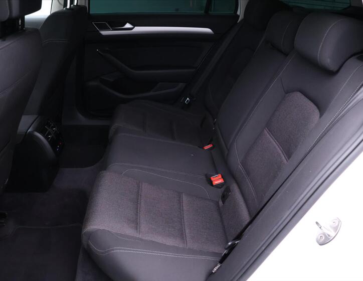 Volkswagen Passat 14