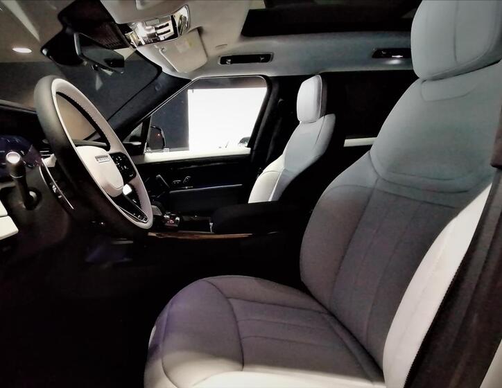 Land Rover Range Rover Sport 8