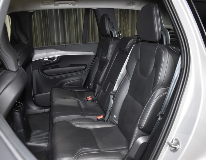 Volvo XC90 9
