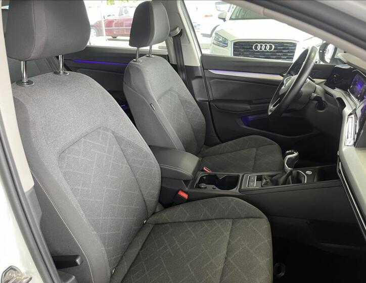 Volkswagen Golf 20