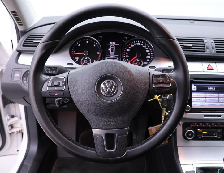 Volkswagen Passat 18