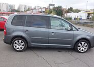 Volkswagen Touran 7