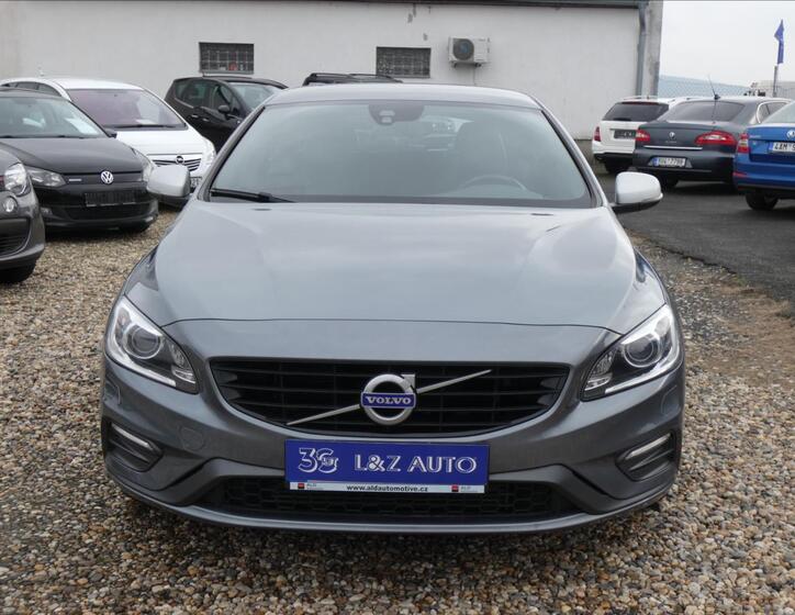 Volvo V60 2