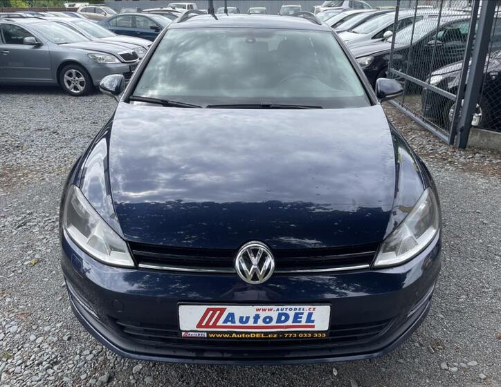Volkswagen Golf 11
