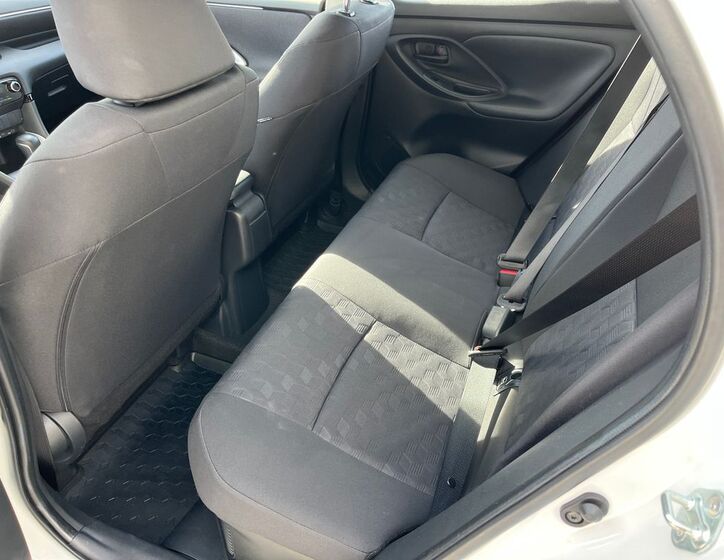 Toyota Yaris 15