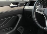 Volkswagen Passat 13