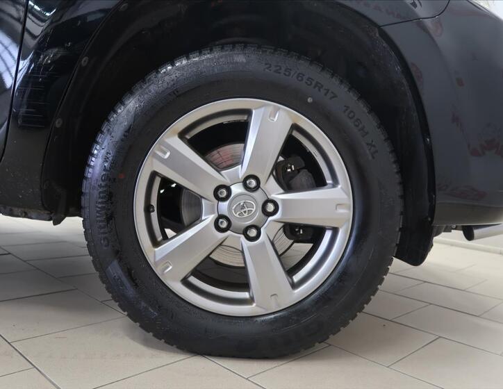 Toyota RAV4 32
