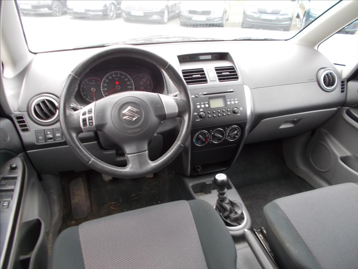 Suzuki SX4