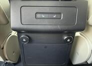 Land Rover Discovery 23
