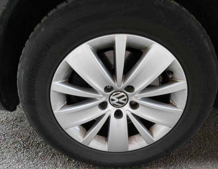 Volkswagen Sharan 9