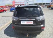 Mitsubishi Outlander 7