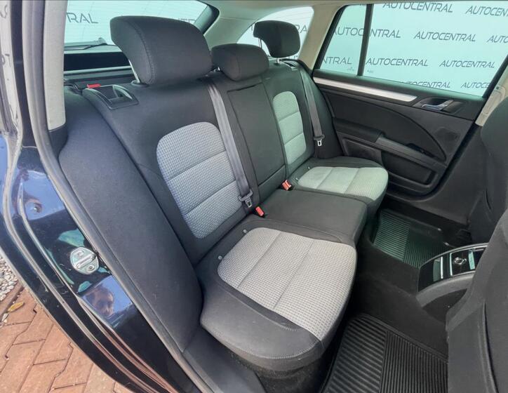 Škoda Superb 21