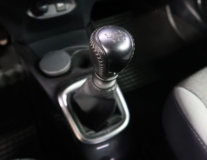 Toyota Yaris 30