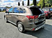Mitsubishi Outlander 6