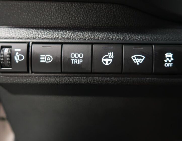 Toyota Corolla 23