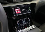 Audi Q8 e-tron 10