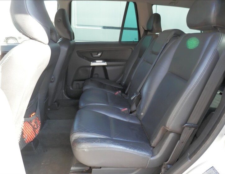 Volvo XC90 13