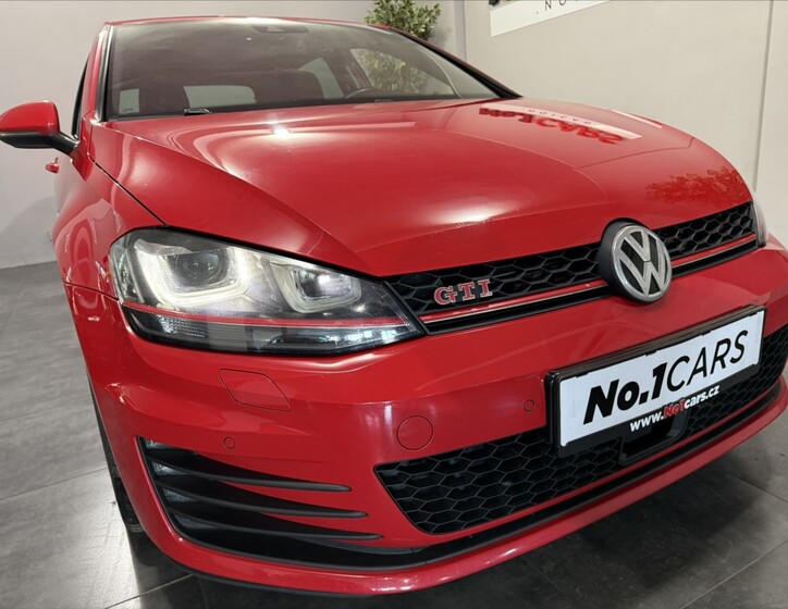 Volkswagen Golf 27