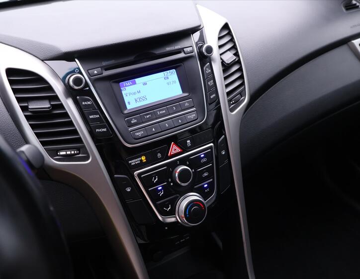 Hyundai i30 18
