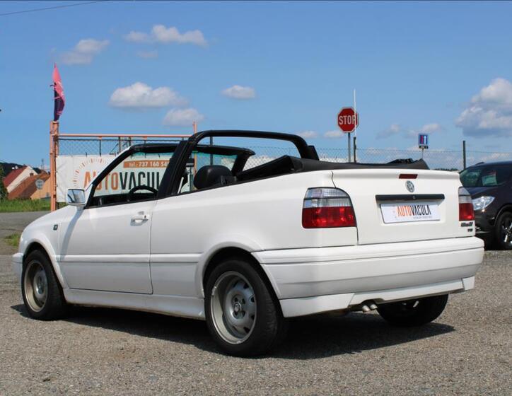 Volkswagen Golf 15