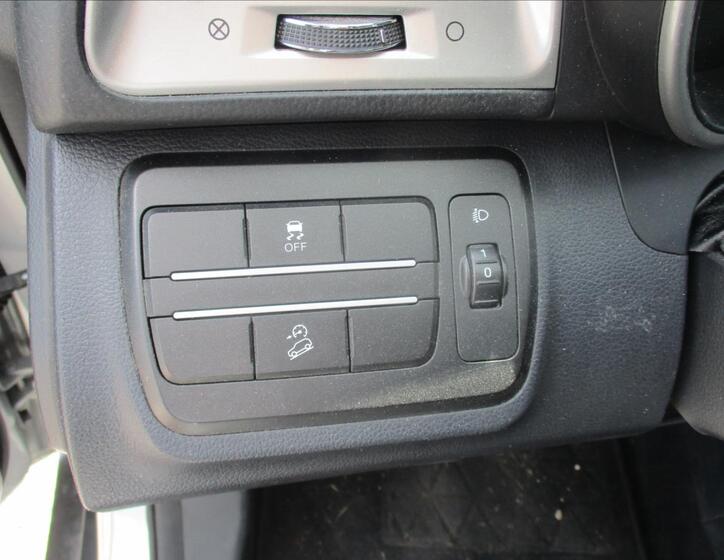 SsangYong Tivoli 24