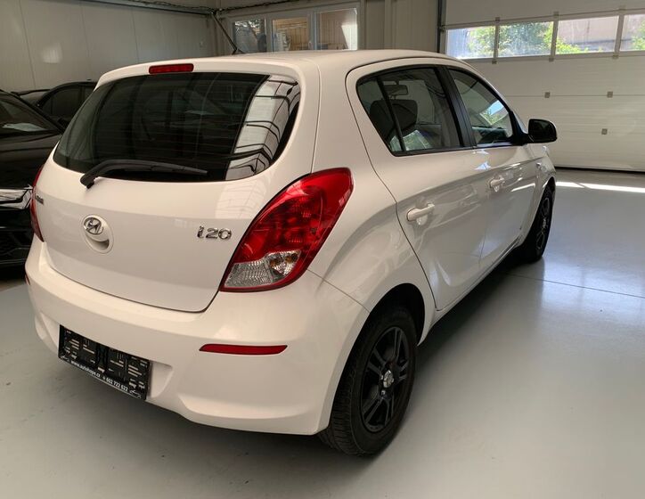 Hyundai i20 6