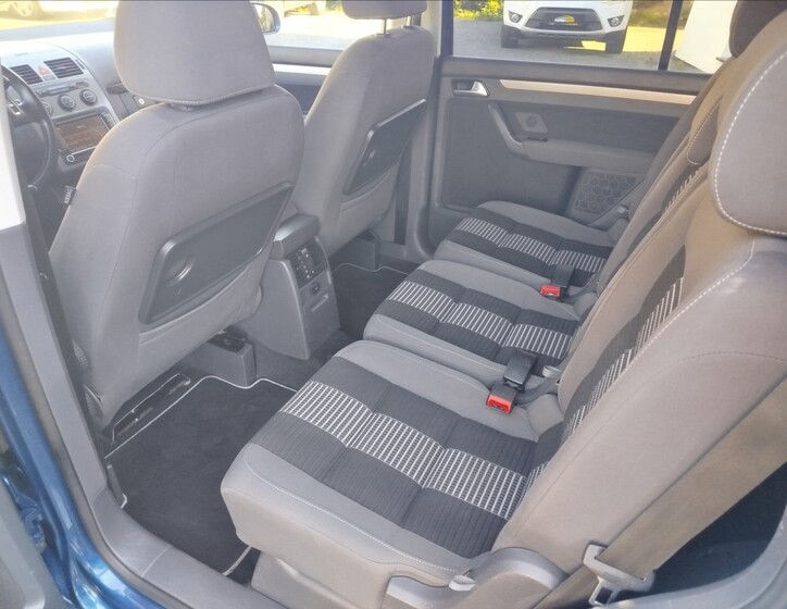 Volkswagen Touran 25