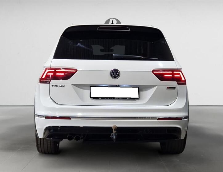 Volkswagen Tiguan 7