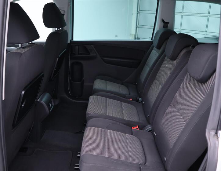 Volkswagen Sharan 17