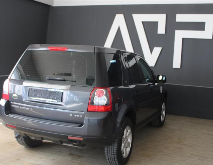 Land Rover Freelander 6
