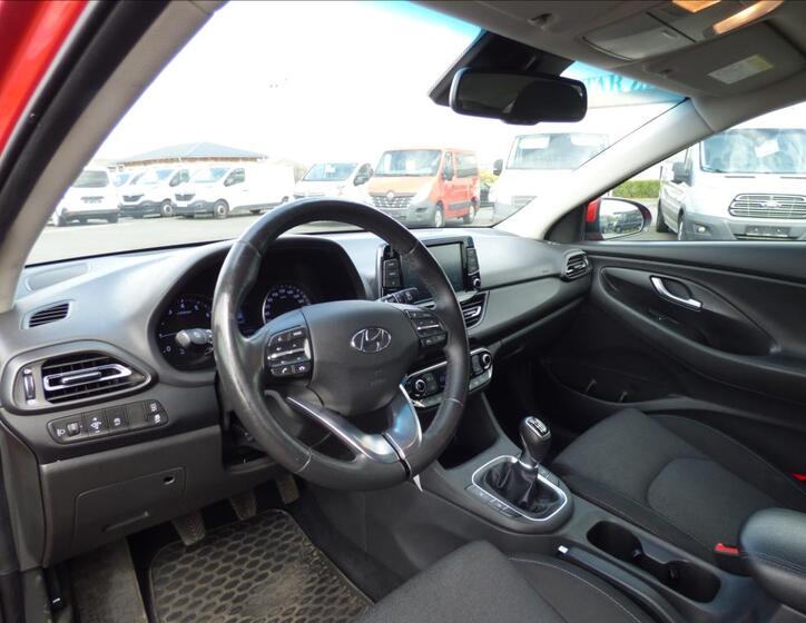 Hyundai i30 18