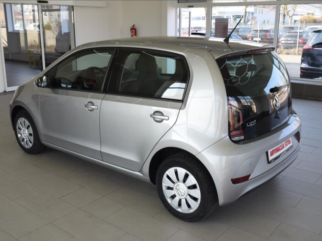 Volkswagen up! 8