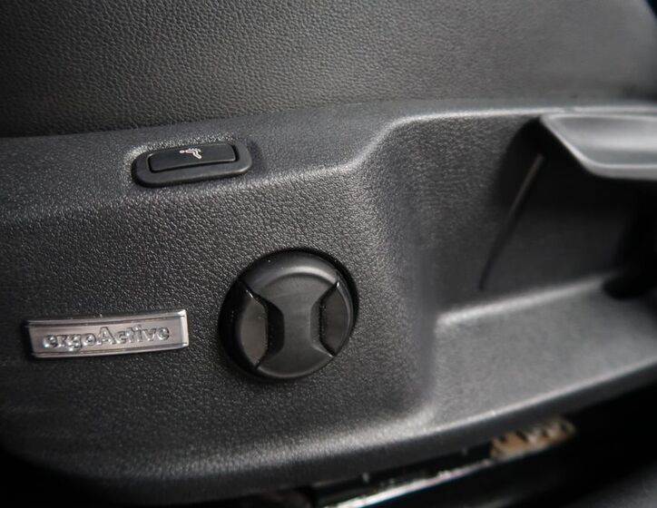Volkswagen Golf 31