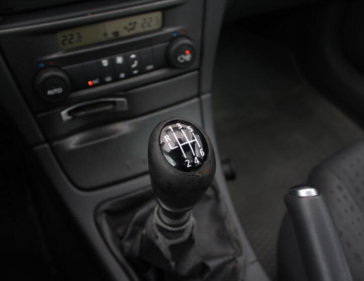 Renault Laguna 16