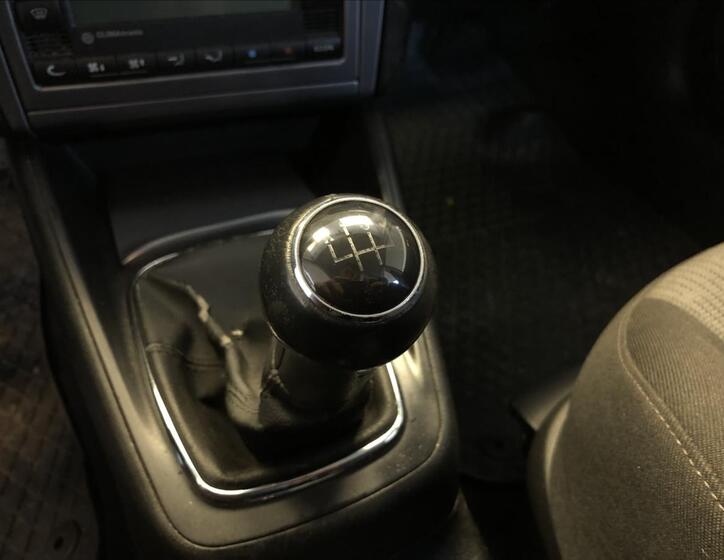 Volkswagen Golf 15