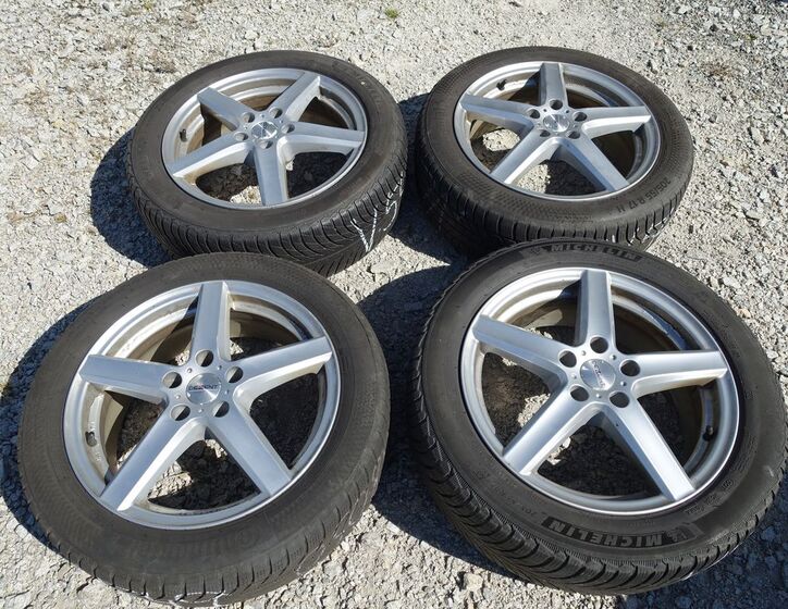 Volkswagen Golf 43