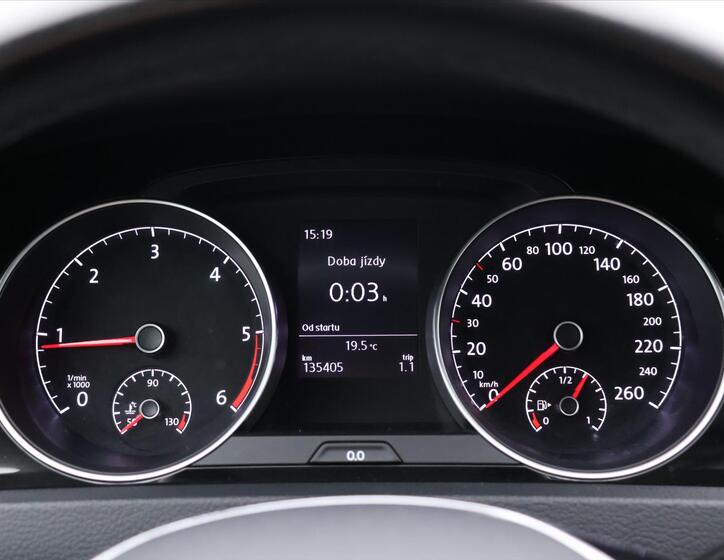Volkswagen Golf 17