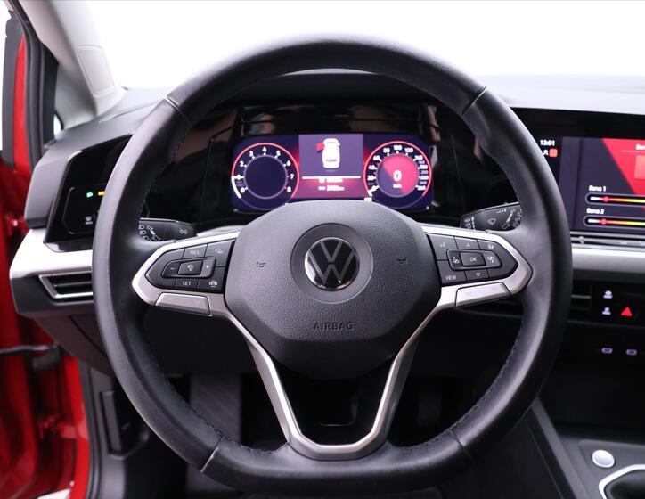 Volkswagen Golf 19
