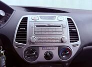 Hyundai i20 15