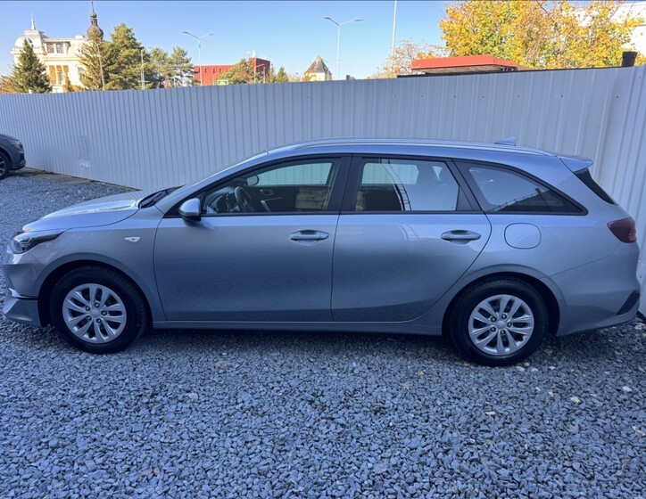 KIA Ceed 4