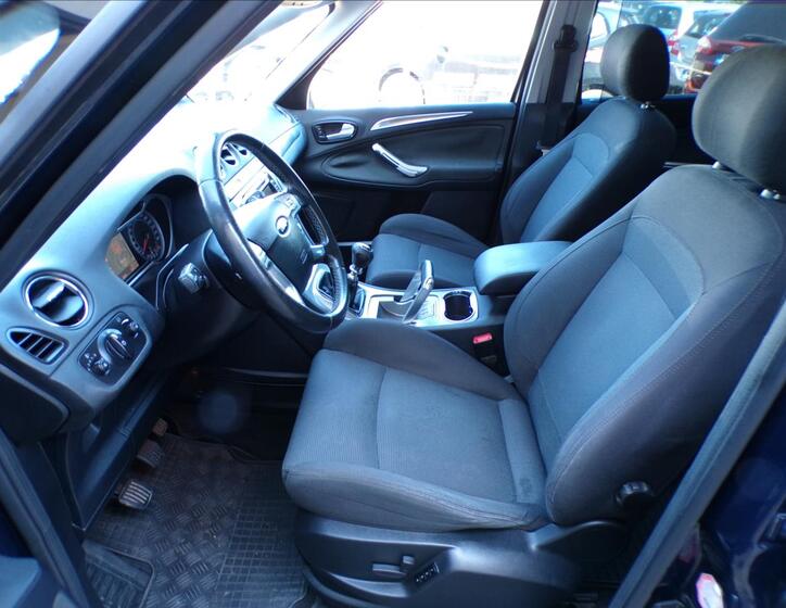 Ford S-MAX 16