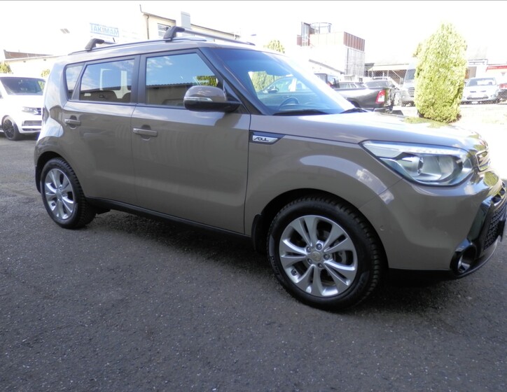 KIA Soul 4