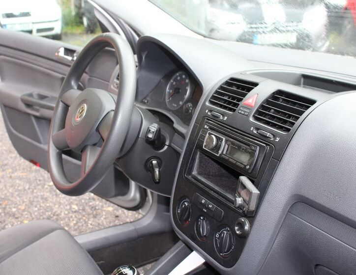 Volkswagen Golf 29