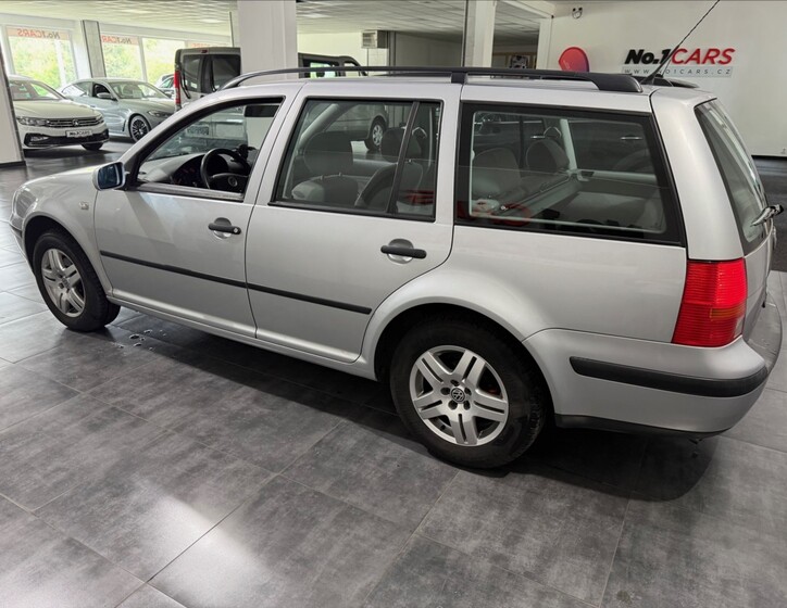 Volkswagen Golf 20