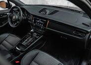 Porsche Macan 34