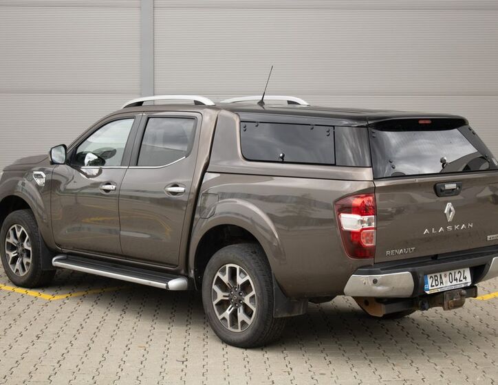 Renault Alaskan 7