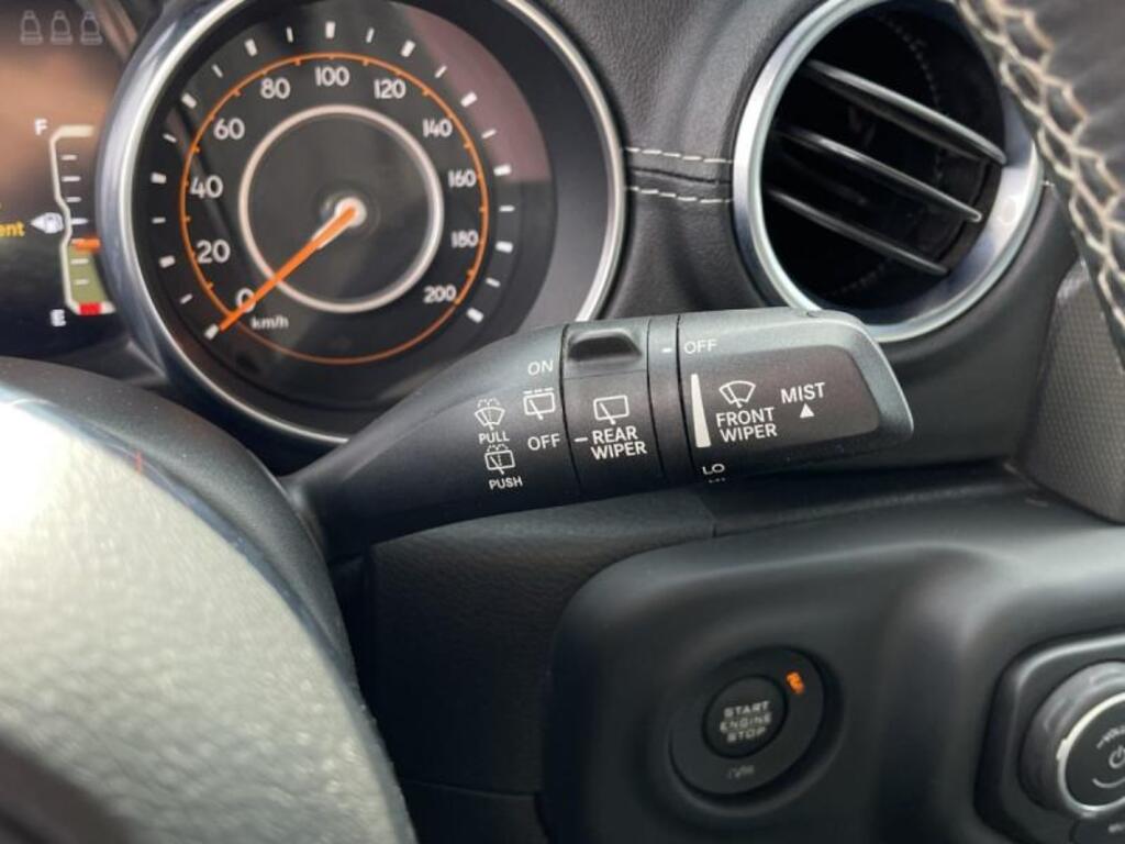 Jeep Wrangler 21