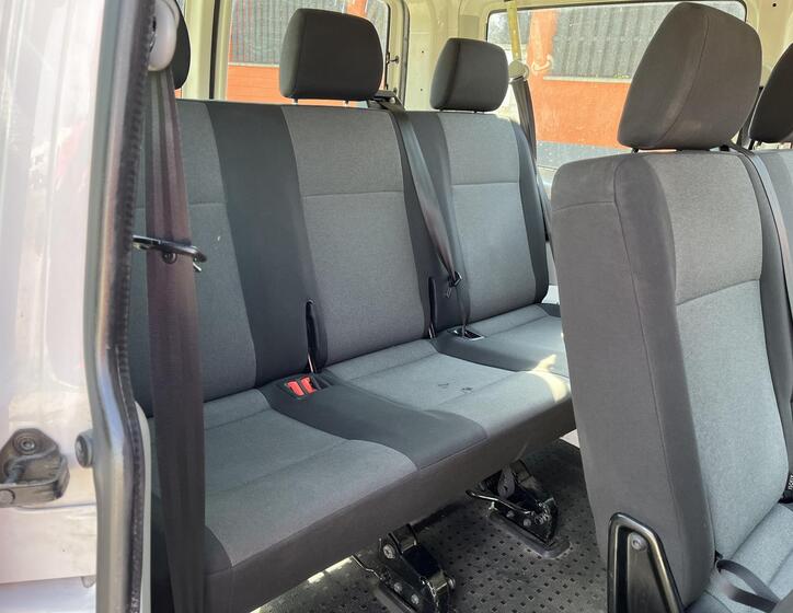 Volkswagen Transporter 19