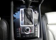 Audi Q7 23
