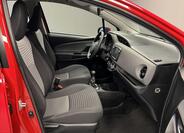 Toyota Yaris 8